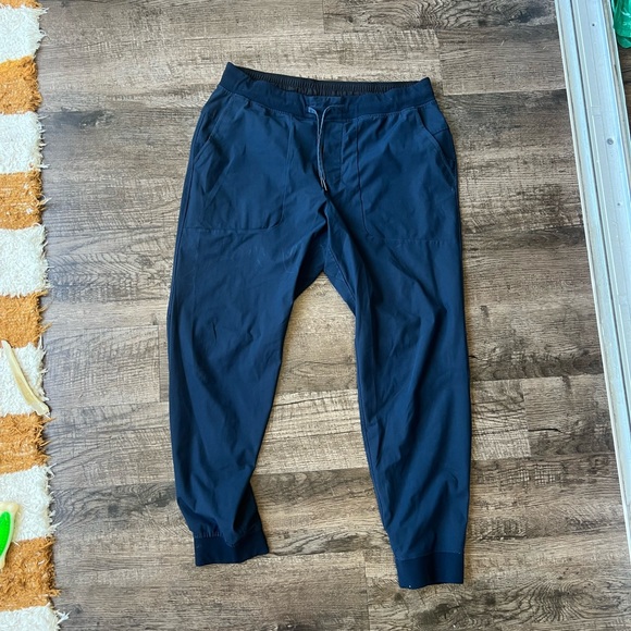 lululemon athletica Men's Dark Blue Joggers - Picture 1 of 6